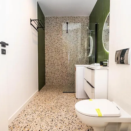 Inchiriez - Vand Apartament Studio Cu Vedere La Mare In Mamaia Prima Linie *