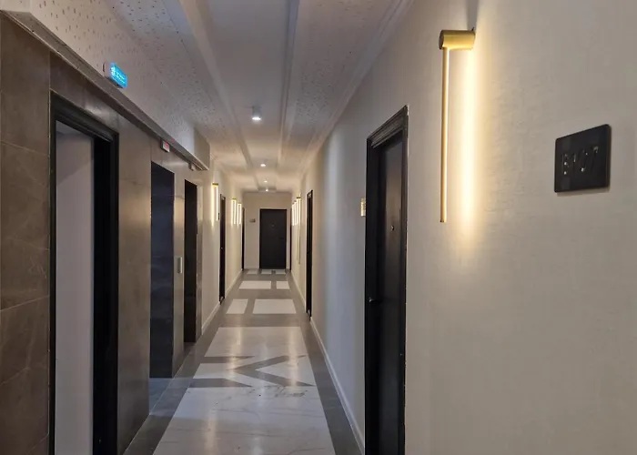 Lilly Studio Axxis Beach